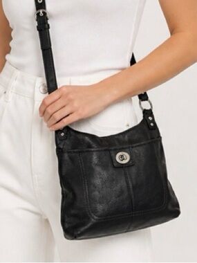 COACH Black Pebbled Leather Turnlock Shoulder Bag Hobo Purse Authentic